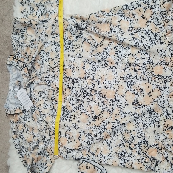 Made with Love Pattern Long Sleeves Ruffled Dress. L - Picture 8 of 10